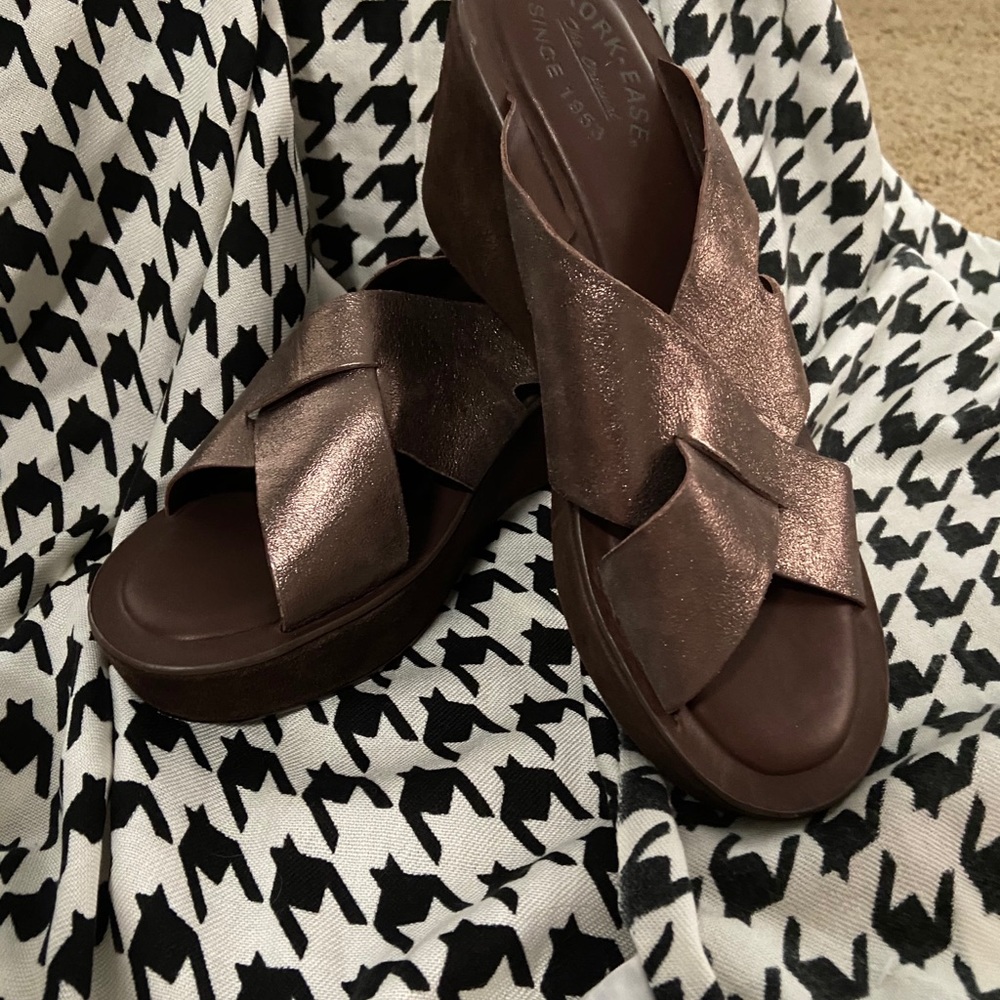 Kork Ease pewter platform slide